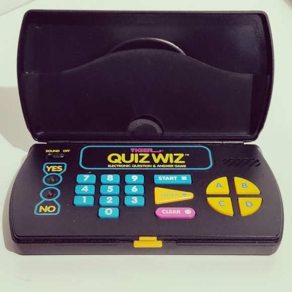 1993 Tiger Quiz Wiz Electronic Question & Answer Game - Picture 1 of 9